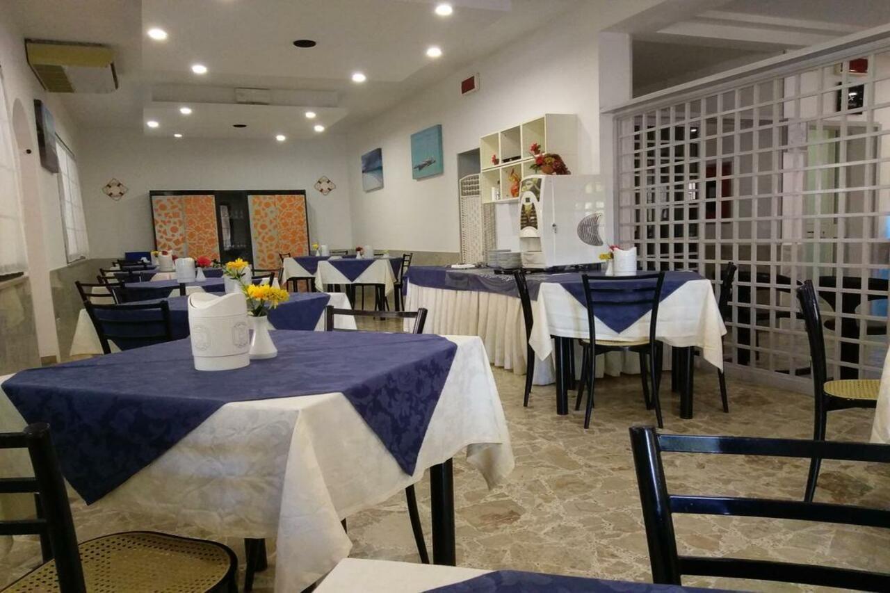 Hotel AnnaMare Rimini Exterior foto
