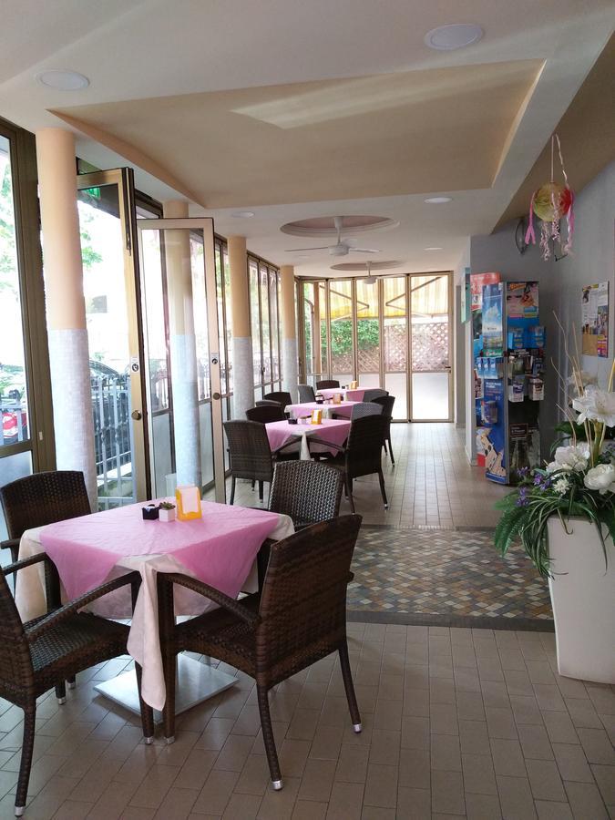 Hotel AnnaMare Rimini Exterior foto